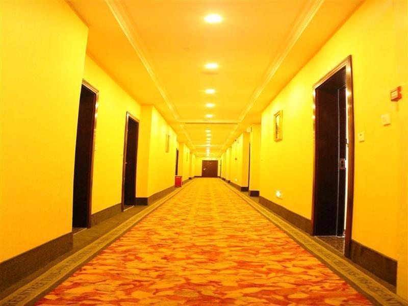 Greentree Inn Guangdong Shantou Gurao Gugui Road Business Hotel Exterior photo